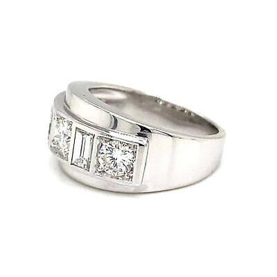 18K Round and Baguette Diamond Band Ring White Gold