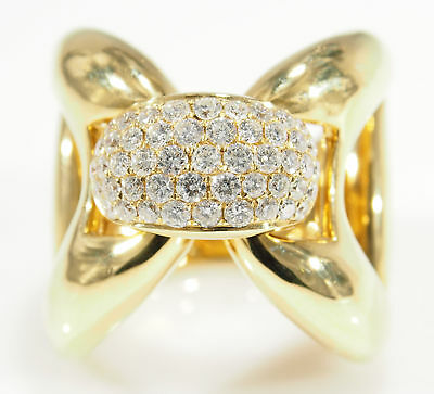 18K Large Diamond Ring Cluster Yellow Gold